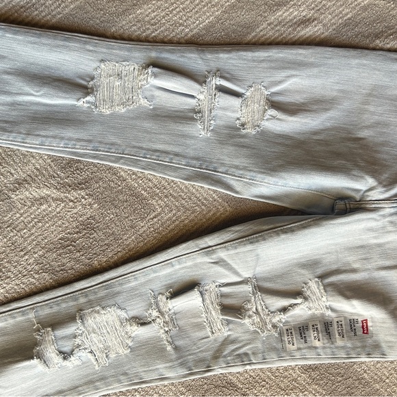 Brand new jeans with tags - Picture 2 of 3